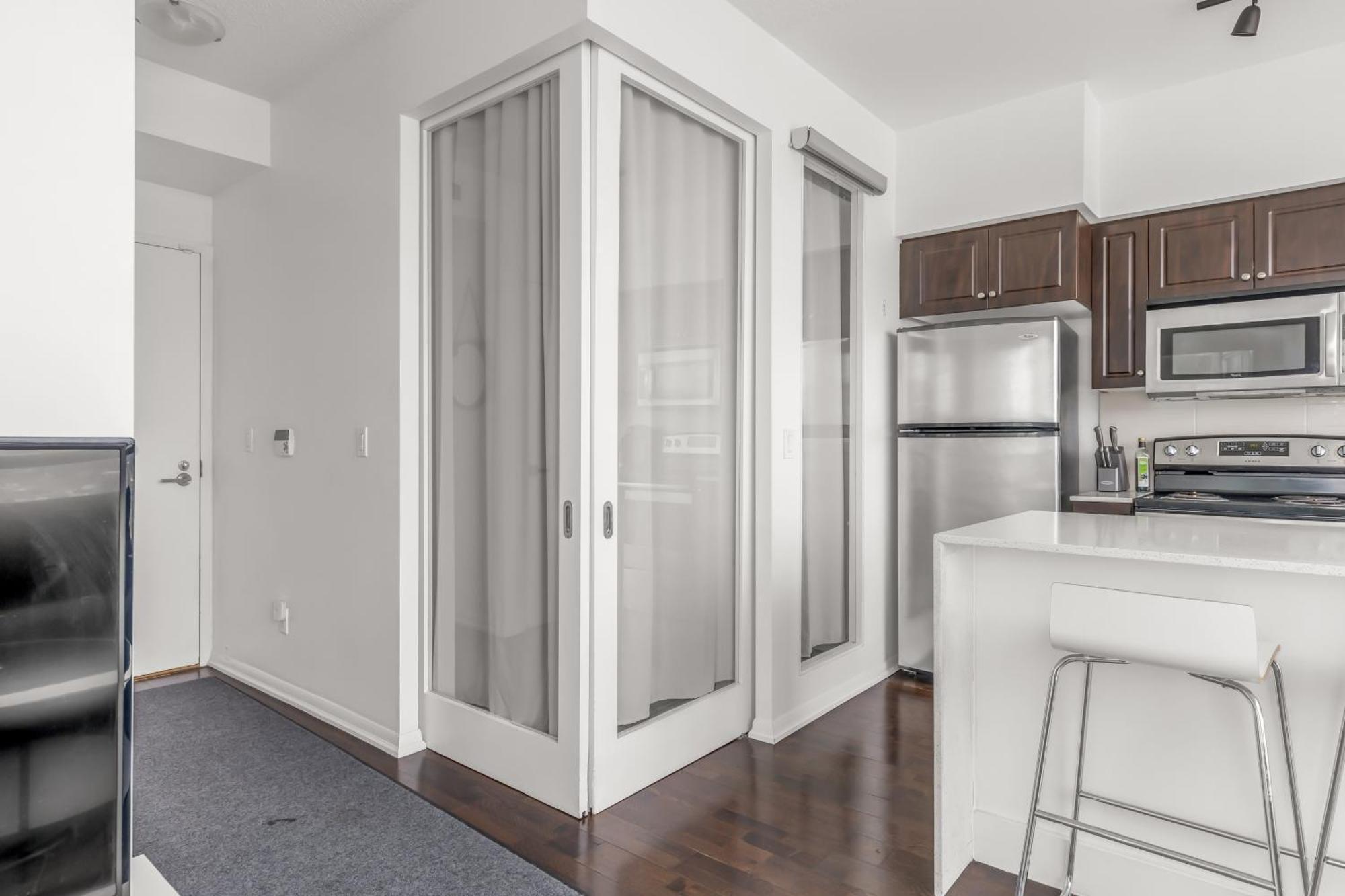 2 Bedroom Waterfront Condo Downtown W/ Free Parking Toronto Luaran gambar